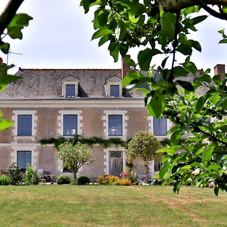 La Demeure De L'Aubance Bed & Breakfast Saint-Melaine-sur-Aubance Exterior photo